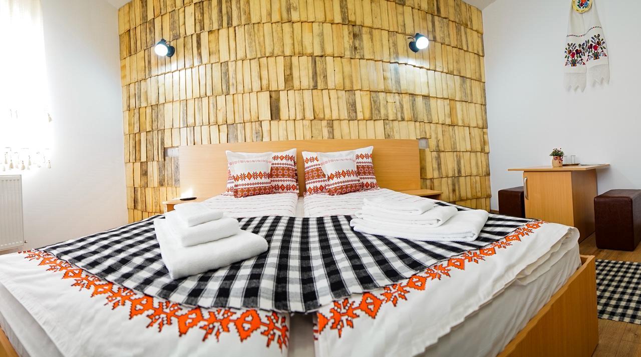 Casa Ralucai Hotel มุยเซ ภายนอก รูปภาพ