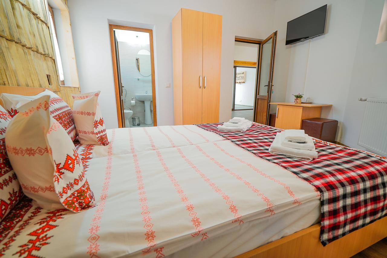 Casa Ralucai Hotel มุยเซ ภายนอก รูปภาพ
